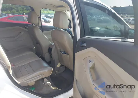 2015 Ford Escape Titanium z USA, uszkodzony, nr VIN 1FMCU9JX1FUB54764